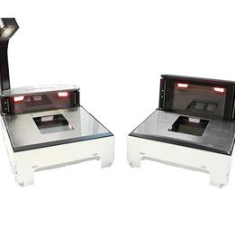 Magellan 9900i and 9600i with Lights, Front Facing